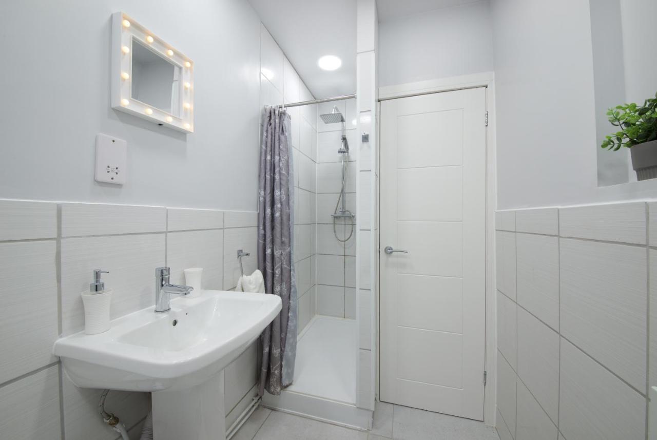 15 Selwyn Street, Luxury House Villa ลิเวอร์พูล ภายนอก รูปภาพ